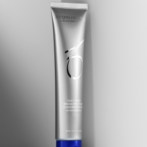 Daily sheer broad-spectrum SPF50 – portection solaire quotidienne